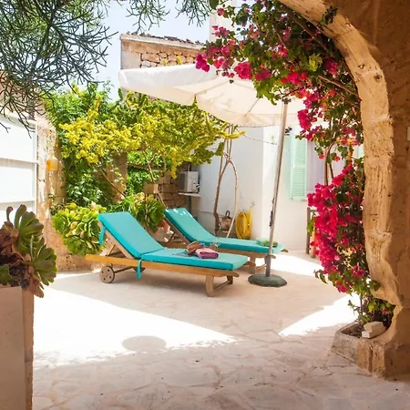 Holiday home Casa Mitja A Little Paradise Free Wifi